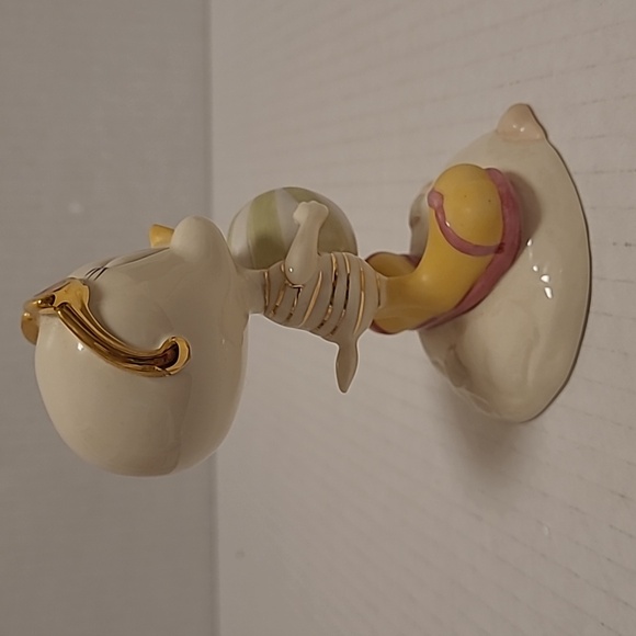 Lenox Sun N Fun Tweety In Original Box - Picture 7 of 16